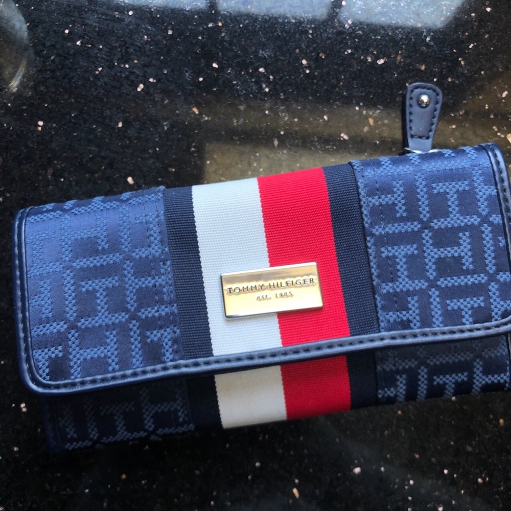 Tommy Hilfiger Wallet